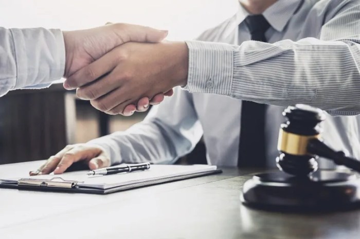 How to File a Car Accident Claim with a Lawyer Effectively